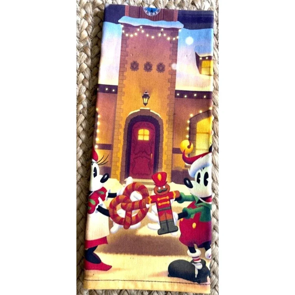 NEW  Disney Christmas Mickey and Minnie Mouse Holiday Kitchen Tea/Dish Towel